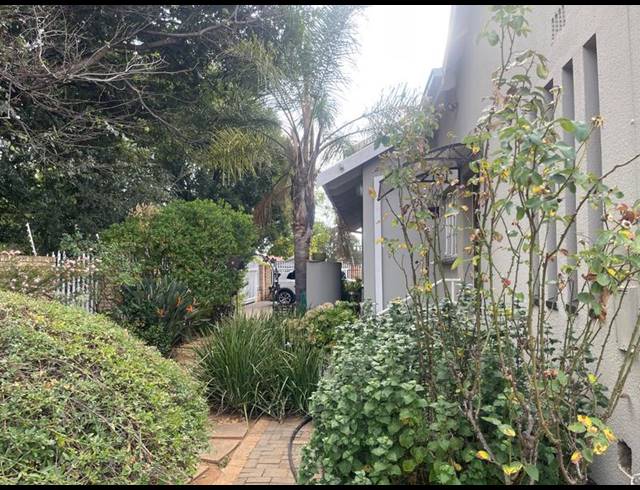 4 BEDROOM HOUSE FOR SALE IN VANDERBIJLPARK SE 2